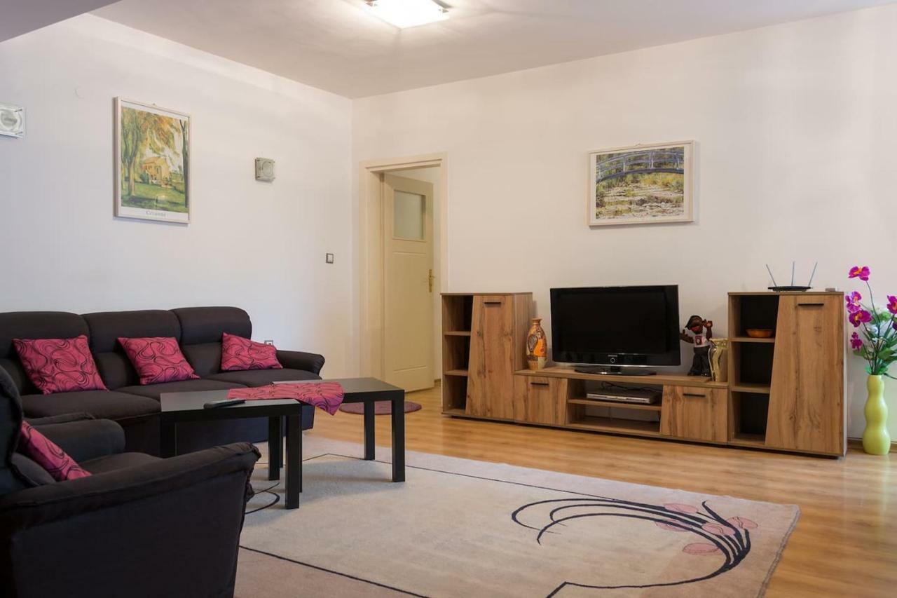 Glorious - 2-Bedroom Apartment Near Youth Hill By Flat Mаnager Plowdiw Exterior foto